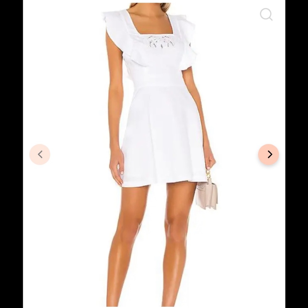 BCBG White Dress Size 4, new with tags !